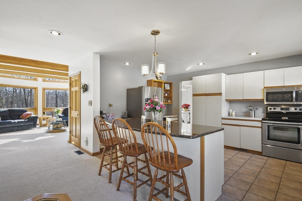 18 Mayo Road Hubbardston, MA 01452 - Photo 11 of 42 Gallery Image 11