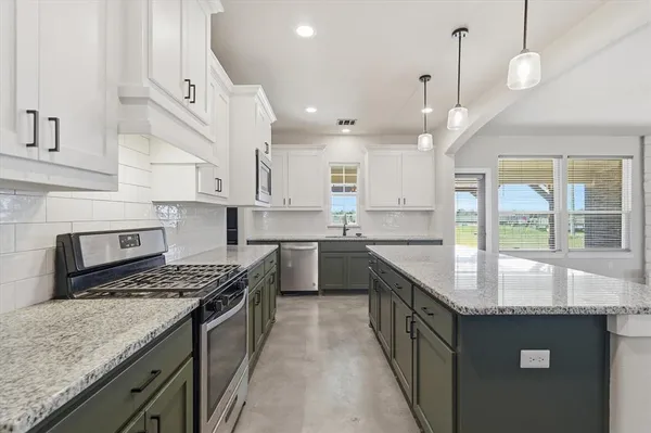 $495,000 | 4870 County Road 1037, Celeste, TX 75423