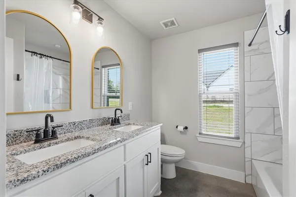 $495,000 | 4870 County Road 1037, Celeste, TX 75423