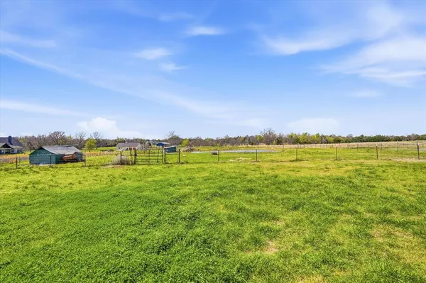 $495,000 | 4870 County Road 1037, Celeste, TX 75423