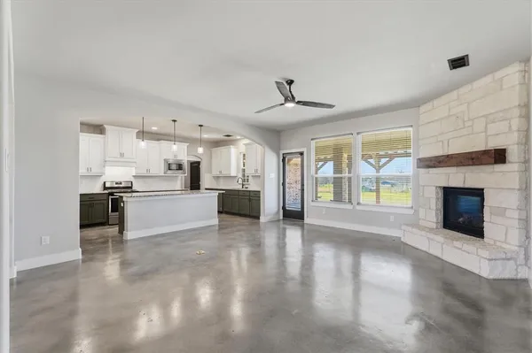 $495,000 | 4870 County Road 1037, Celeste, TX 75423