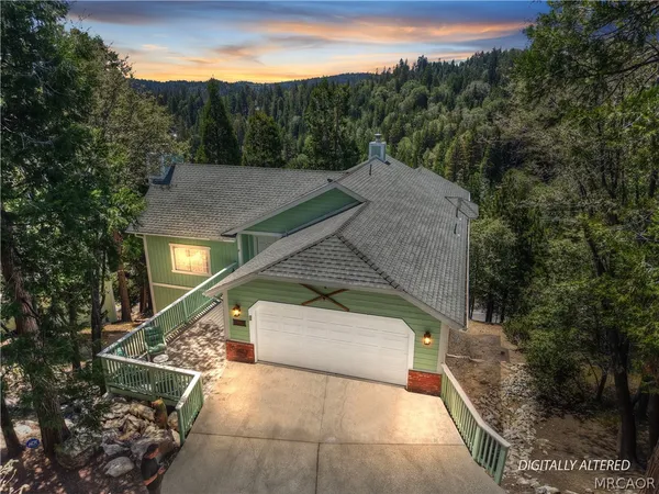 $684,000 | 27392 Peninsula Drive, Lake Arrowhead, CA 92352