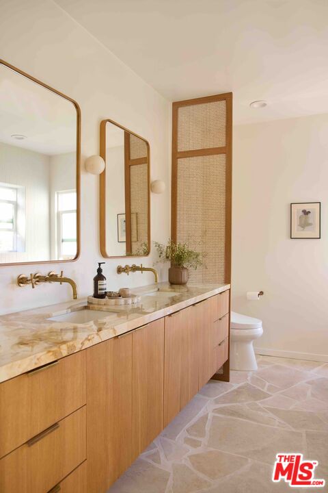 3234 Lowry Road Los Angeles, CA 90027 - Photo 17 of 56