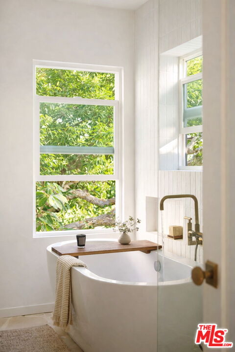 3234 Lowry Road Los Angeles, CA 90027 - Photo 19 of 56