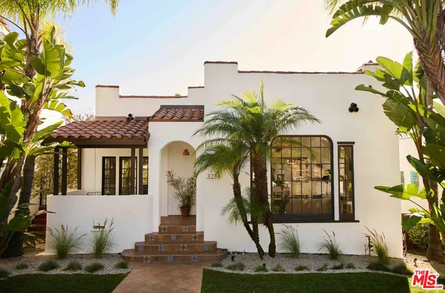 $2,998,000 | 3234 Lowry Road, Los Angeles, CA 90027