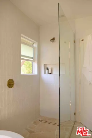 $2,998,000 | 3234 Lowry Road, Los Angeles, CA 90027