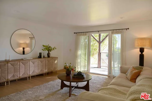 $2,998,000 | 3234 Lowry Road, Los Angeles, CA 90027