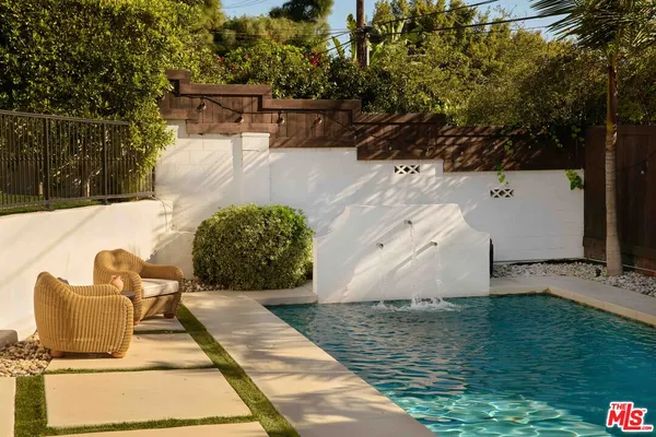 $3,650,000 | 3234 Lowry Road, Los Angeles, CA 90027