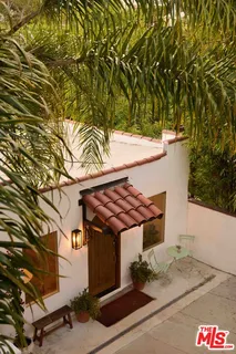 $2,998,000 | 3234 Lowry Road, Los Angeles, CA 90027