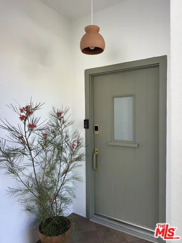 $2,998,000 | 3234 Lowry Road, Los Angeles, CA 90027