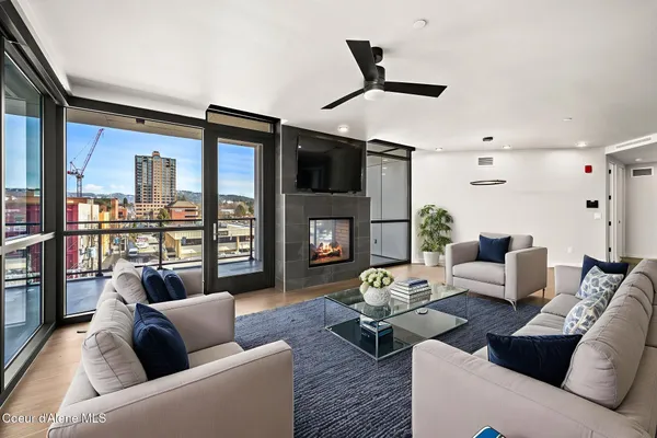 $2,050,000 | 116 South 3rd Street, Unit 605, Coeur D'Alene, ID 83814