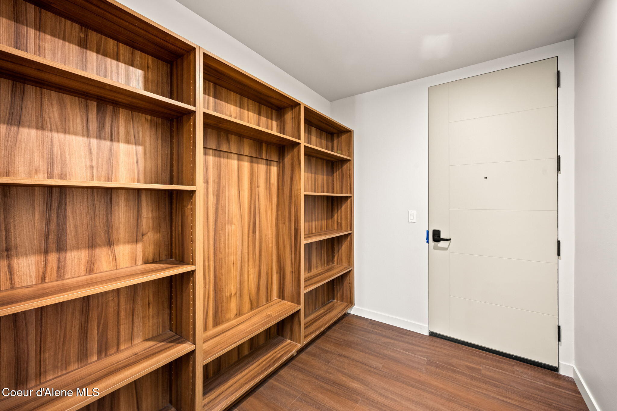 116 South 3rd Street, Unit 605 Coeur D'Alene, ID 83814 - Photo 5 of 56 2-web-or-mls-DSC_4034