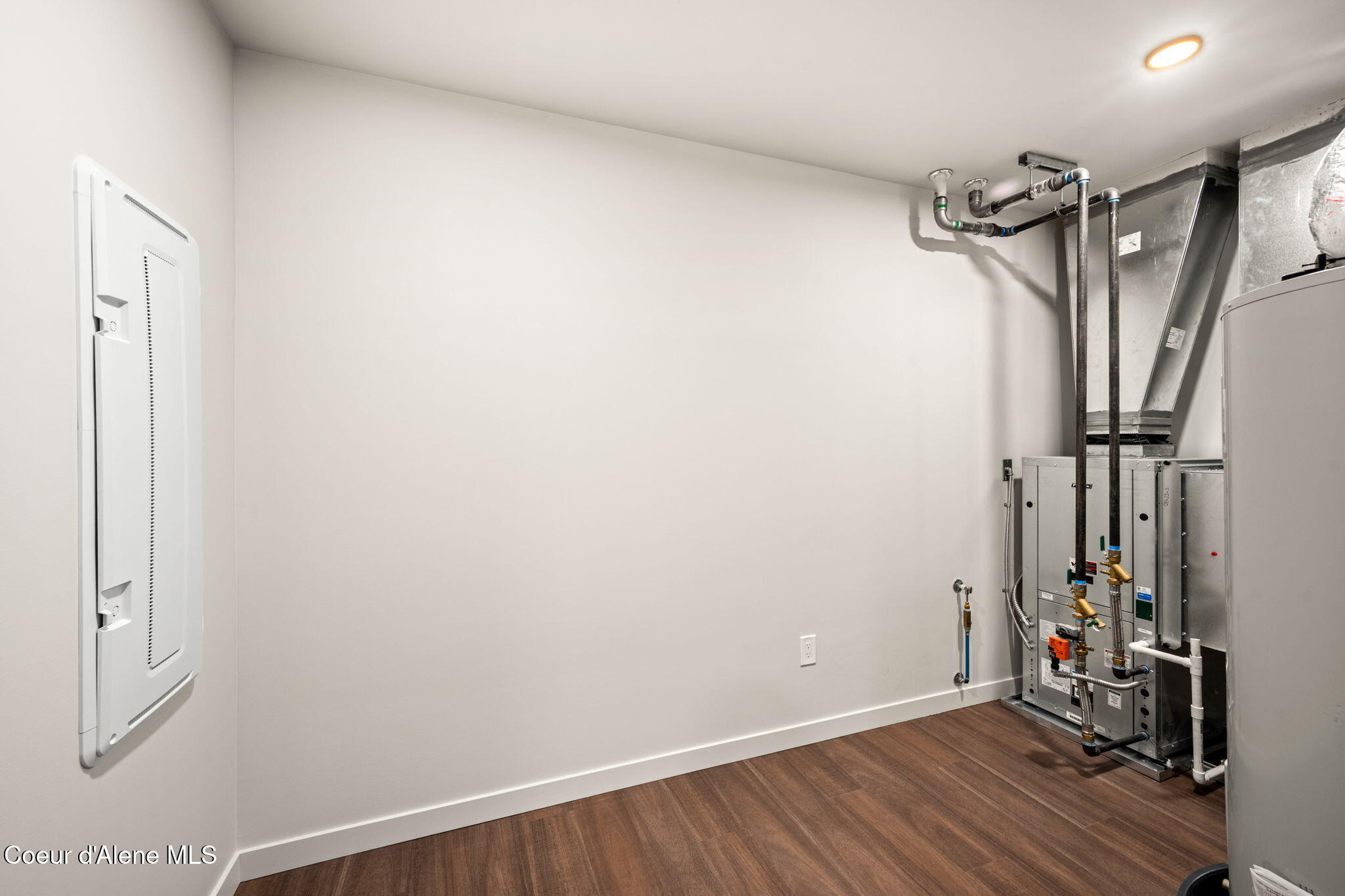 116 South 3rd Street, Unit 605 Coeur D'Alene, ID 83814 - Photo 6 of 56 4-web-or-mls-DSC_4050