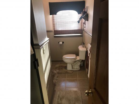 627 Ranch Road Connersville, IN 47331 - Photo 6 of 20 Gallery Image 6
