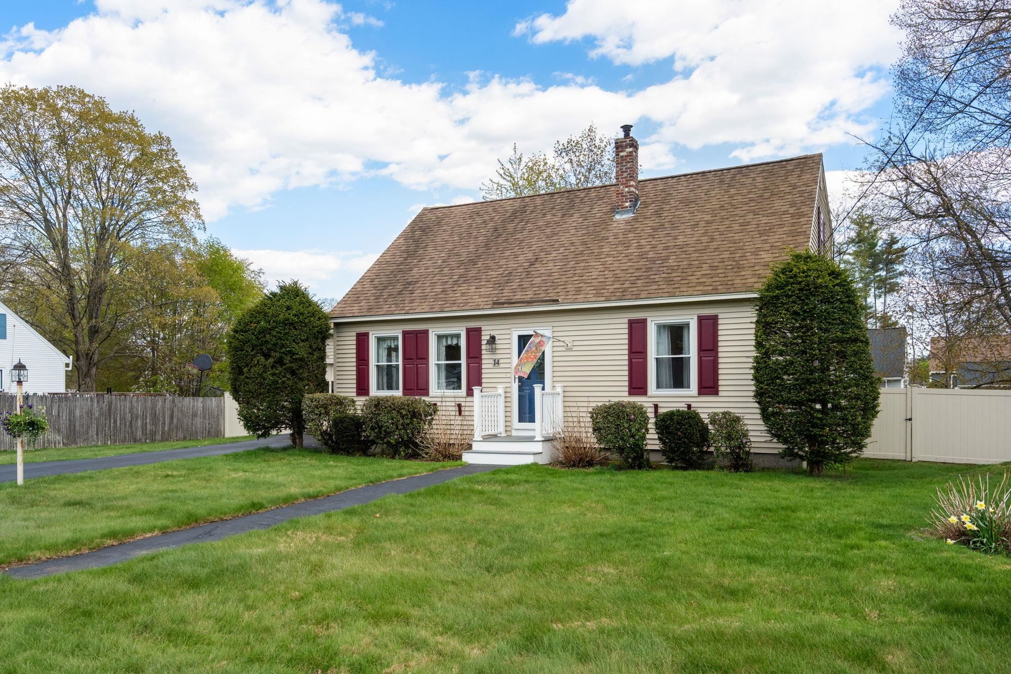 14 Trinity Drive Nashua, NH 03063 - Photo 3 of 31