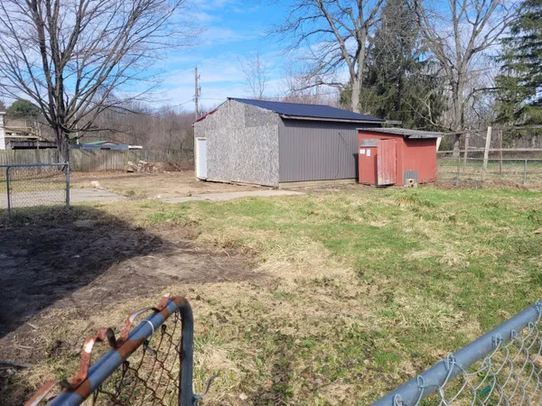 $119,900 | 20128 Marcellus Highway, Decatur, MI 49045