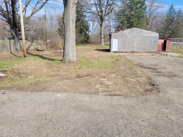 $119,900 | 20128 Marcellus Highway, Decatur, MI 49045