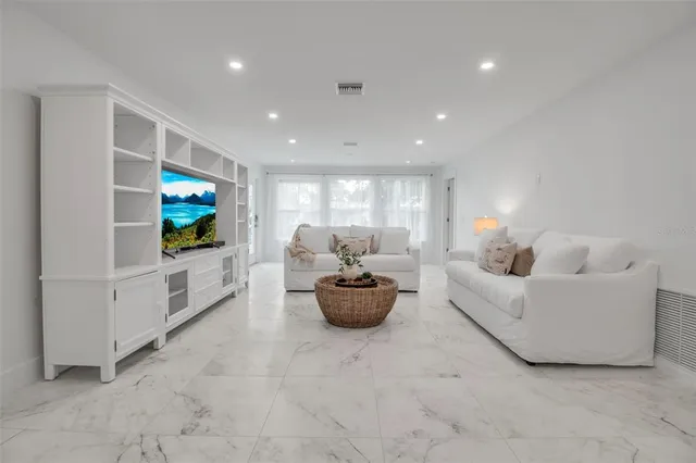 $379,000 | 602 Fair Winds Drive, Unit 602, Nokomis, FL 34275