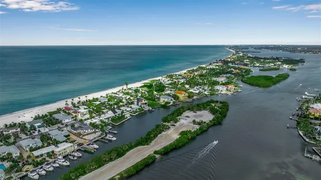 $379,000 | 602 Fair Winds Drive, Unit 602, Nokomis, FL 34275