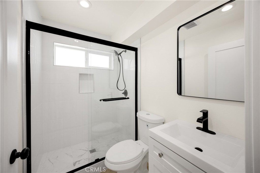 102 East Avenida San Gabriel, Unit C San Clemente, CA 92672 - Photo 13 of 34