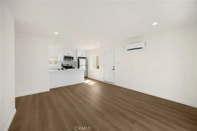 $3,350 | 102 East Avenida San Gabriel, Unit C, San Clemente, CA 92672