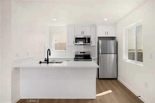 $3,350 | 102 East Avenida San Gabriel, Unit C, San Clemente, CA 92672