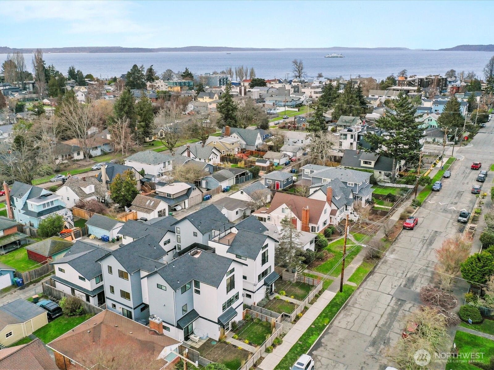 3239 61st Avenue Southwest, Unit B Seattle, WA 98116 - Photo 29 of 31