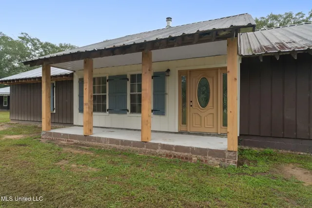 $600,000 | 9641 F S 301, Brooklyn, MS 39425