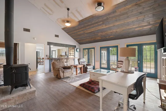 $600,000 | 9641 F S 301, Brooklyn, MS 39425