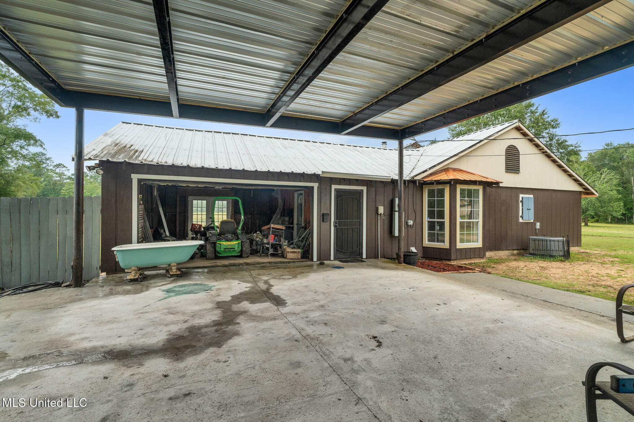 9641 F S 301 Brooklyn, MS 39425 - Photo 24 of 39 9641_Janice_Brooklyn_Rd-23