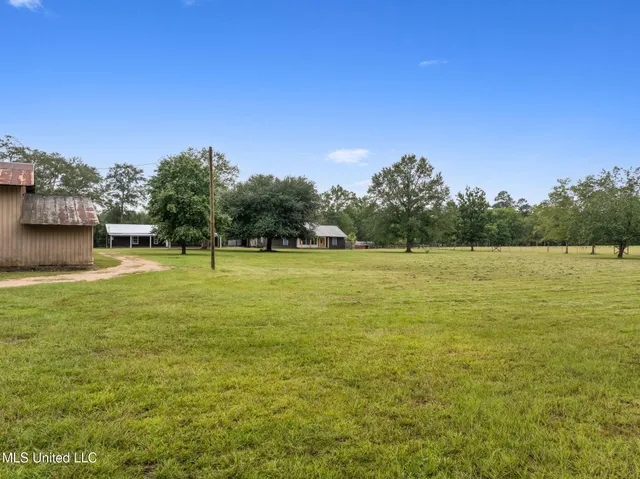 $600,000 | 9641 F S 301, Brooklyn, MS 39425