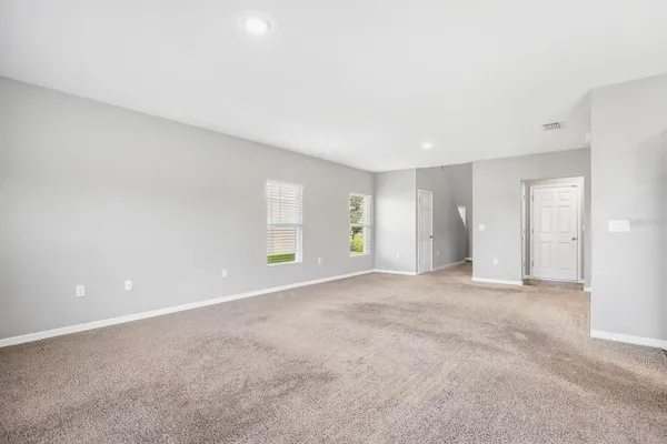 $3,250 | 14649 Brumby Ridge Avenue, Lithia, FL 33547