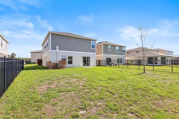 $3,250 | 14649 Brumby Ridge Avenue, Lithia, FL 33547