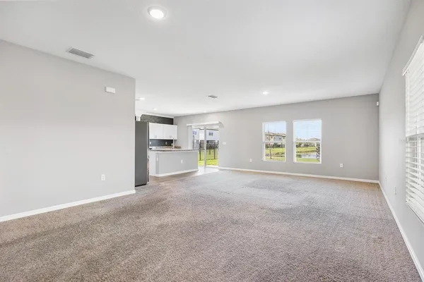 $3,250 | 14649 Brumby Ridge Avenue, Lithia, FL 33547