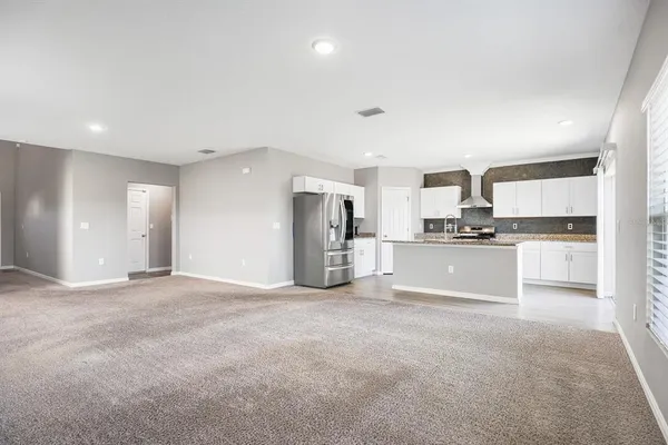 $3,250 | 14649 Brumby Ridge Avenue, Lithia, FL 33547