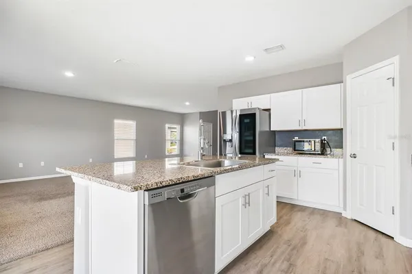 $3,250 | 14649 Brumby Ridge Avenue, Lithia, FL 33547