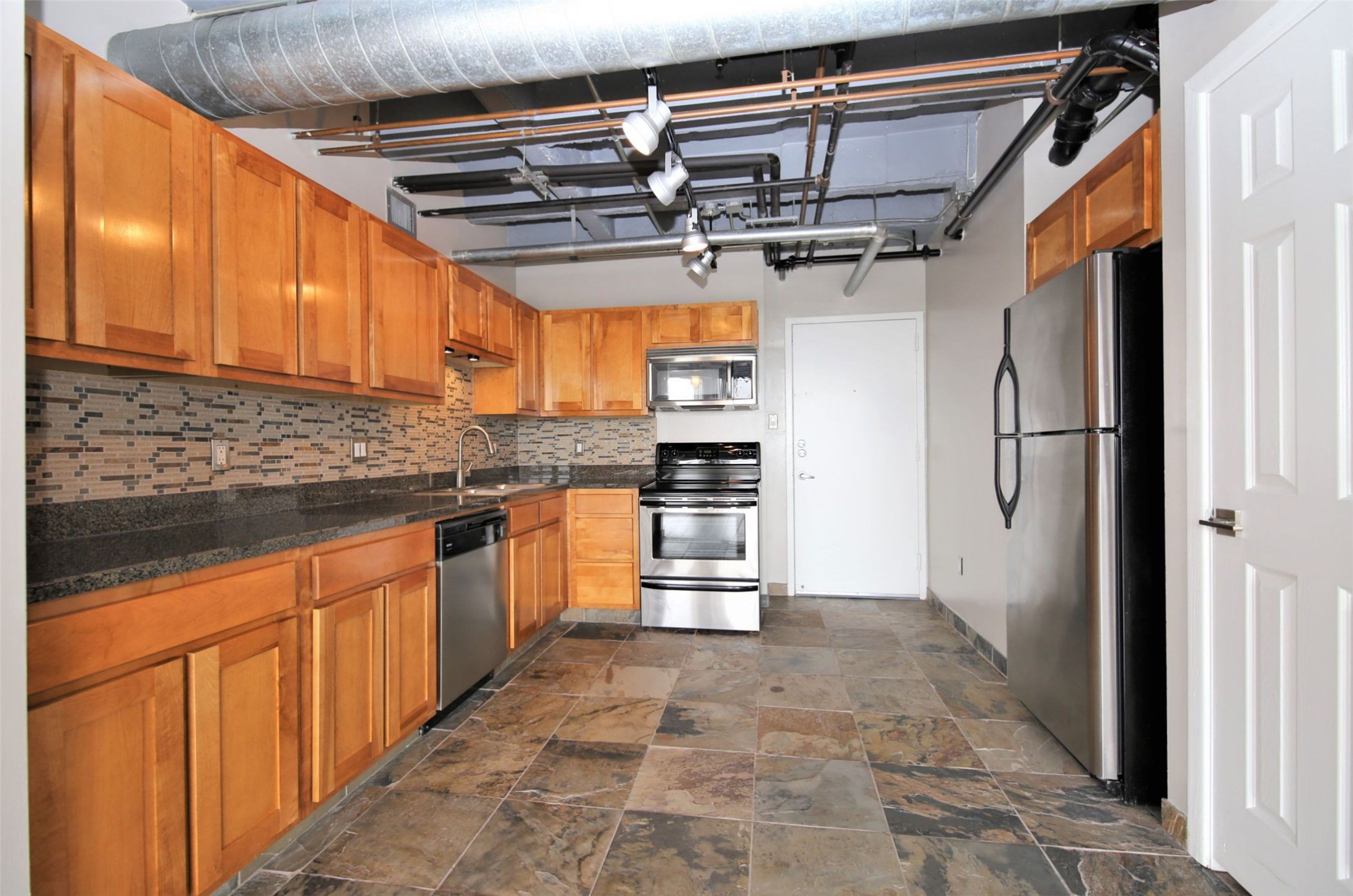 230 West Alabama Street, Unit 1002 Houston, TX 77006 - Photo 6 of 17
