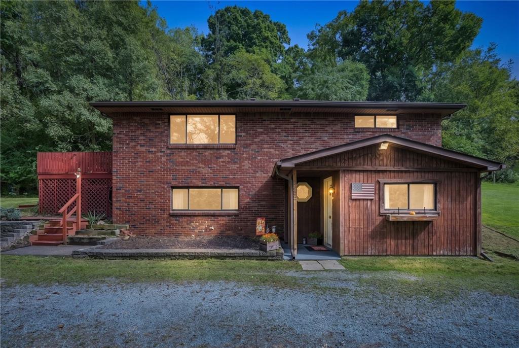 2485 Greentree Road Carnegie, PA 15106 - Photo 2 of 50 Gallery Image 2