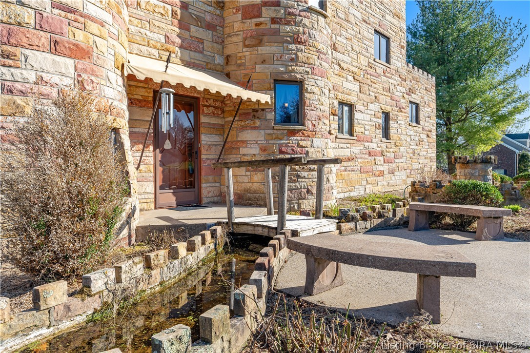 8618 Falcon Road Charlestown, IN 47111 - Photo 2 of 27