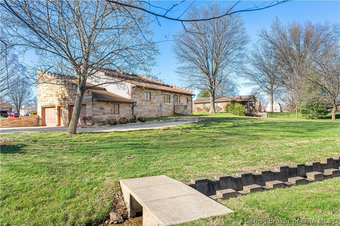 8618 Falcon Road Charlestown, IN 47111 - Photo 23 of 27