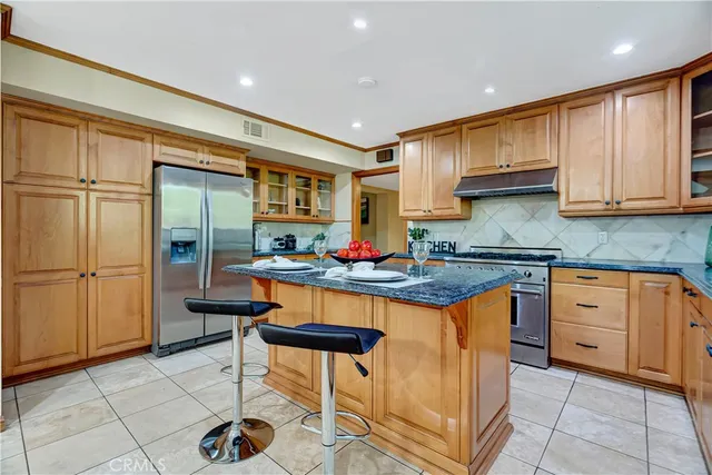 $1,395,000 | 19445 Plummer Street, Northridge, CA 91324