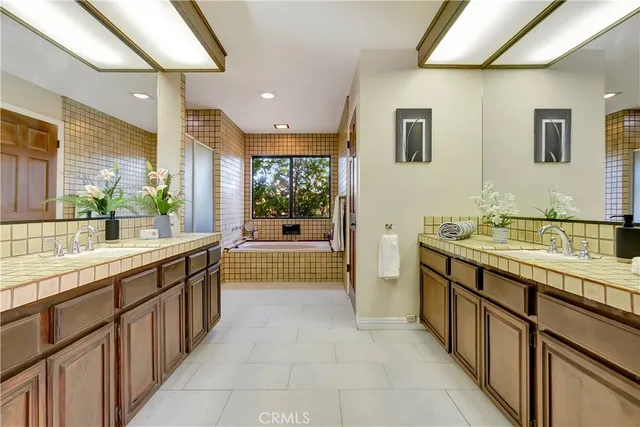 $1,395,000 | 19445 Plummer Street, Northridge, CA 91324