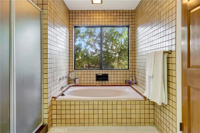 $1,395,000 | 19445 Plummer Street, Northridge, CA 91324