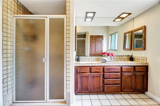 $1,395,000 | 19445 Plummer Street, Northridge, CA 91324