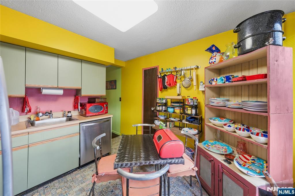 344 Prospect Avenue, Unit 2E Hackensack, NJ 07601 - Photo 14 of 20