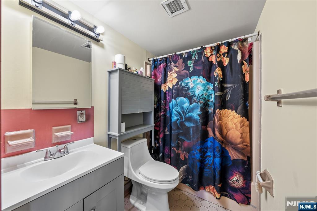 344 Prospect Avenue, Unit 2E Hackensack, NJ 07601 - Photo 20 of 20