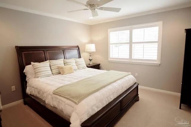 a view of an outdoor space with dining area
