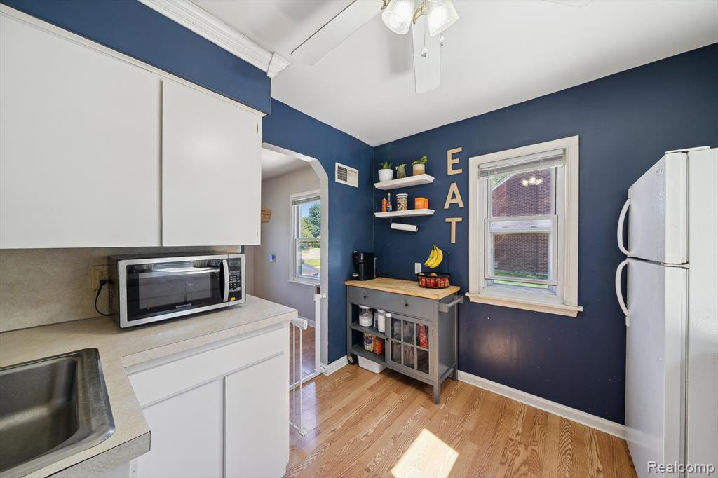 14639 Trenton Road Southgate, MI 48195 - Photo 11 of 24 Gallery Image 11