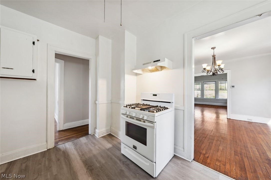 1702 Coventry Road Cleveland, OH 44118 - Photo 17 of 50 Gallery Image 17