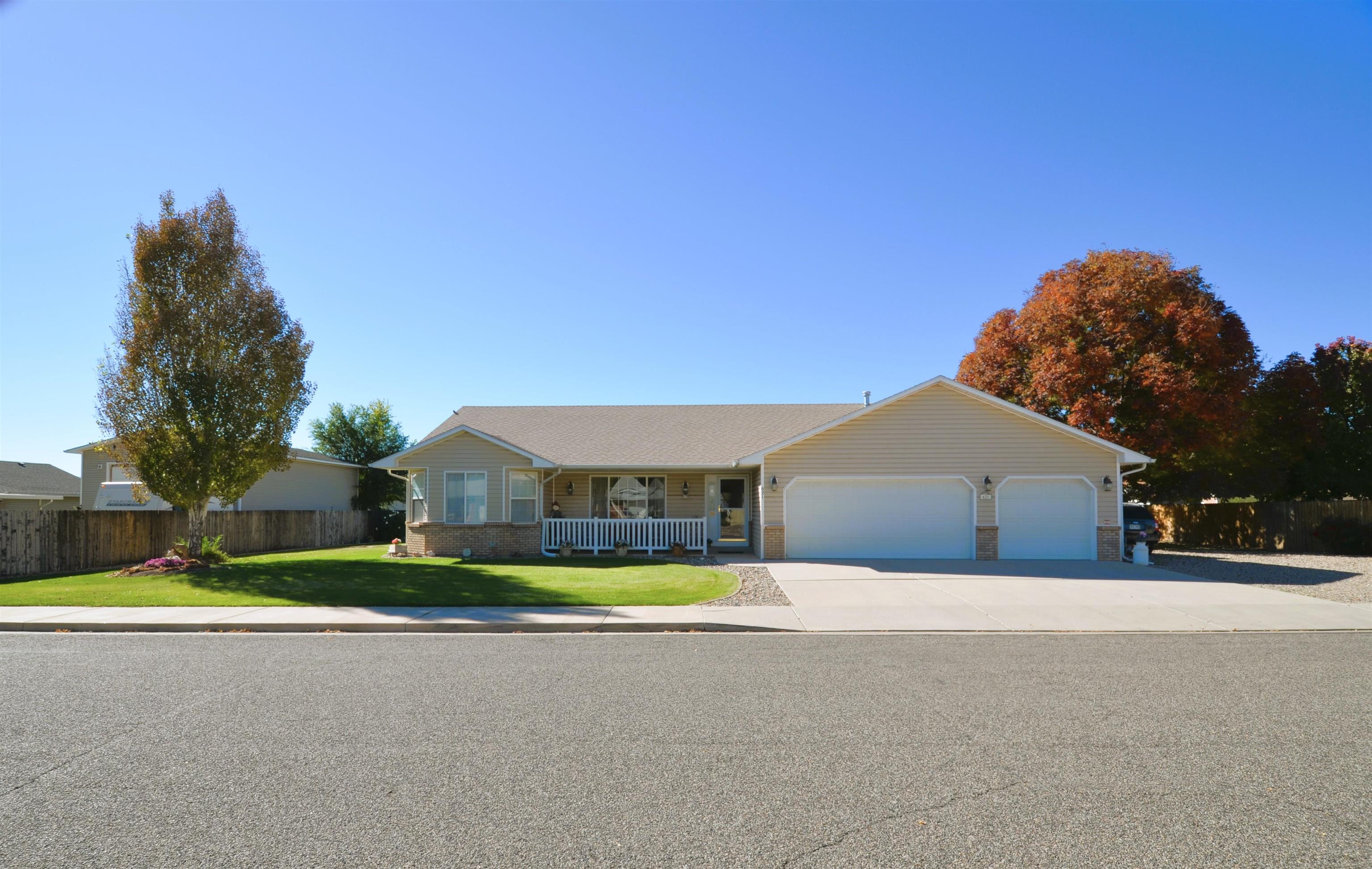 621 Round Table Road Grand Junction, CO 81504 - Photo 1 of 42 Gallery Image 1